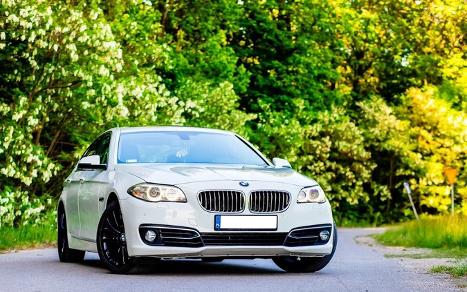 BMW Seria 5 cena 73900 przebieg: 135000, rok produkcji 2014 z Kutno małe 121